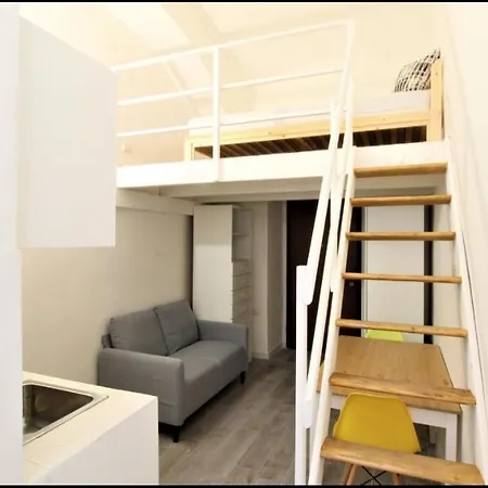 Central Guest House *