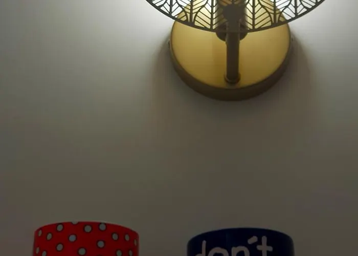 Central Guest House * ナポリ