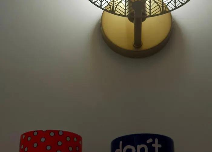 Central Guest House アパート