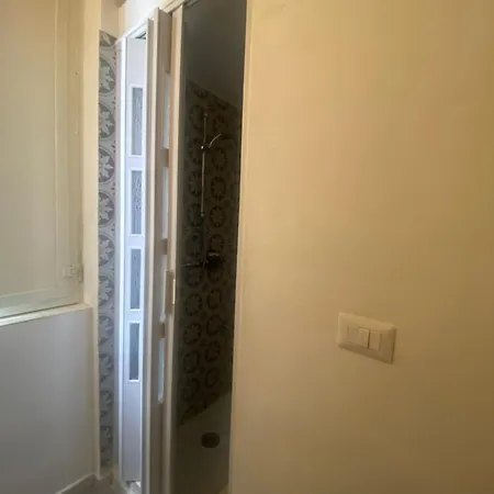 Central Guest House * Neapol